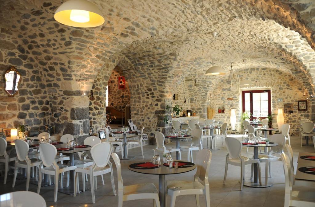 Gites Du Domaine Des Dames Vallon-Pont-dʼArc Exteriér fotografie